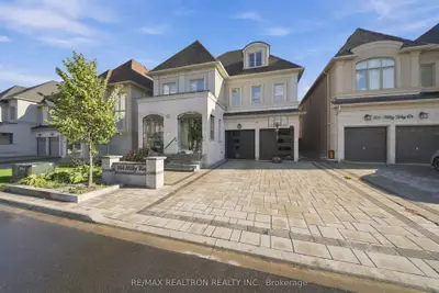 164 Milky Way Drive, Richmond Hill, On L4c 4y3