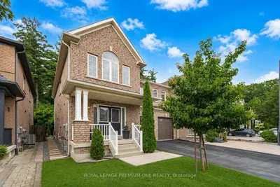 114 Bellini Avenue, Vaughan, On L4h 0r7