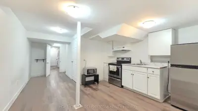 41 Silk Oak Court Lower - #2, Vaughan, On L6a 0m3