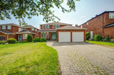 12 Bellside Drive, Markham, On L3p 7b8