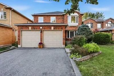 434 Lavas Road, Newmarket, On L3y 8h4