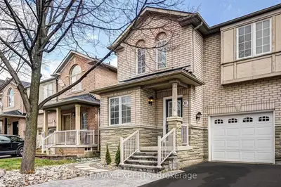 11 Bologna Road, Vaughan, On L4h 2b1