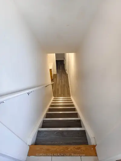 93 Jinnah Avenue Basement, Markham, On L3s 0g3