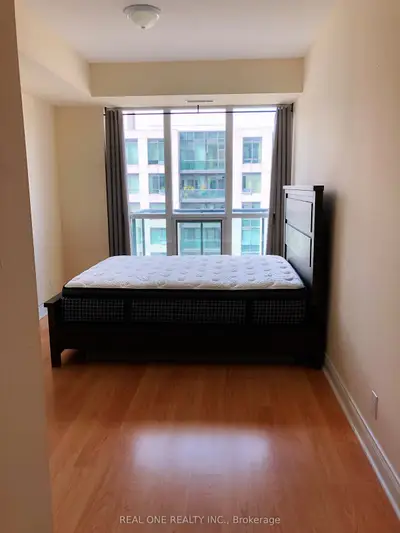 30 Clegg Road 901, Markham, On L6g 0b4