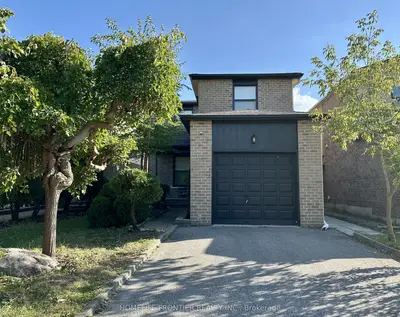 29 Constellation Crescent Lower, Richmond Hill, On L4c 8j8