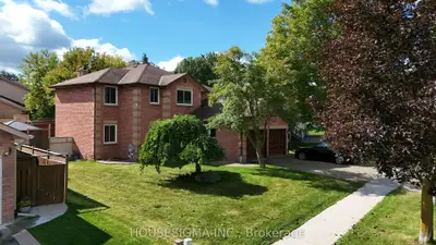19 Magani Avenue, Bradford West Gwillimbury, On L3z 2s8