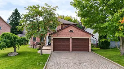 19 Magani Avenue, Bradford West Gwillimbury, On L3z 2s8