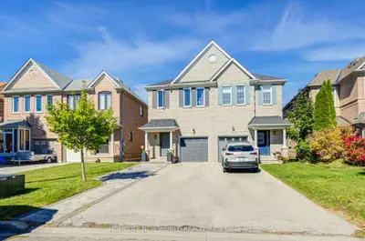 12 Belvia Drive, Vaughan, On L4k 5j7