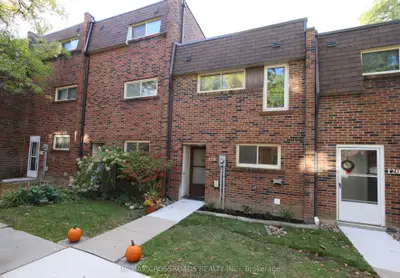 118 Wales Avenue, Markham, On L3p 3k2