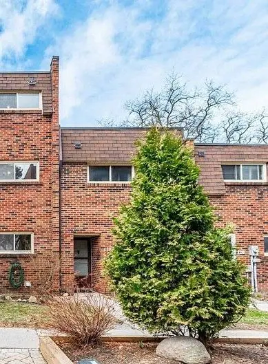118 Wales Avenue, Markham, On L3p 3k2