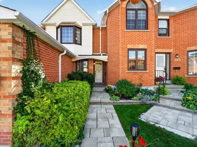 315 Wilkes Court 32, Aurora, On L4g 6g7