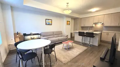 10 Almond Blossom Mews 99, Vaughan, On L4k 0n6