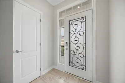 41 Lauderdale Drive, Vaughan, On L6a 4g8