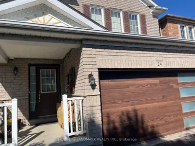 24 Gwilliam Lane, Aurora, On L4g 7v3