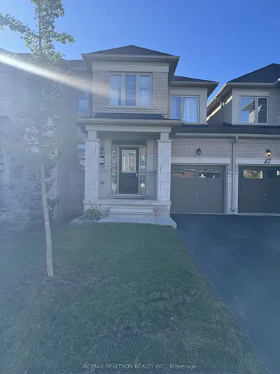 49 Mondial Crescent, East Gwillimbury, On L9n 0s2