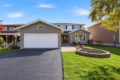 38 Imperial Crescent, Bradford West Gwillimbury, On L3z 2n7