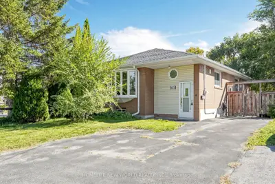 65 Walter Avenue Bsmt, Newmarket, On L3y 2t4