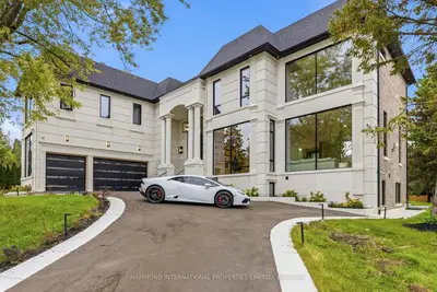 58 Tawes Trail, King, On L7b 1b6