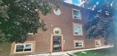 86 Curtis Street 5, Essa, On L0m 1b2