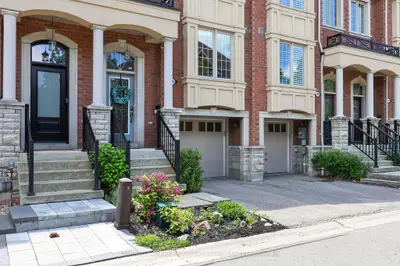 346 Doak Lane, Newmarket, On L3y 0a7