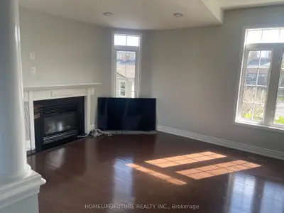 66 Alfred Paterson Drive, Markham, On L6e 1j5