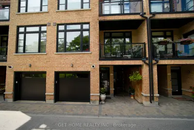 8169 Kipling Avenue E 22, Vaughan, On L4l 0g4