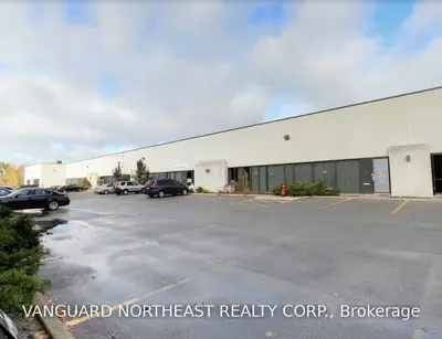 250 West Beaver Creek Road 16, Richmond Hill, On L4b 1c7