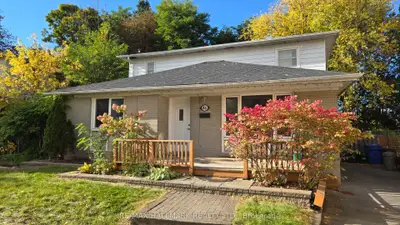 46 Collins Crescent, Aurora, On L4g 2w2