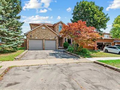 47 Topham Crescent, Richmond Hill, On L4c 9h1