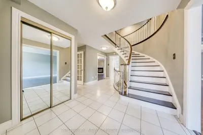 528 Belview Avenue, Vaughan, On L4l 7r6