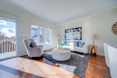25 Alvarado Avenue, Richmond Hill, On L4s 0c7