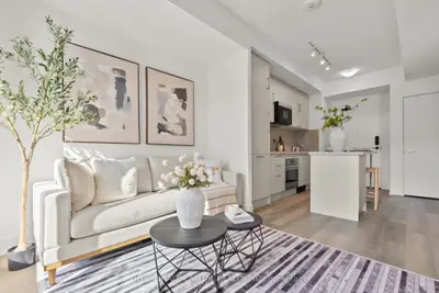 38 Andre De Grasse Street 901, Markham, On L6g 0g4