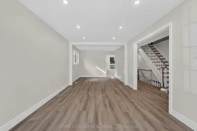 52 Carlton Road, Markham, On L3r 1z5