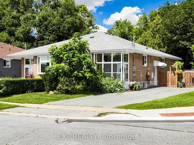 175 Penn Avenue, Newmarket, On L3y 2s3