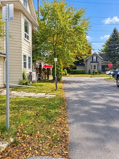 66 Prospect Street Unit 2, Newmarket, On L3y 3s9