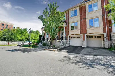 370 Doak Lane, Newmarket, On L3y 0a8