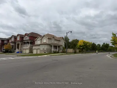 113b Timna Crescent Lower Level, Vaughan, On L6a 0x2