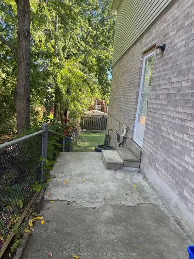 29 Bingham Street, Richmond Hill, On L4c 8y7