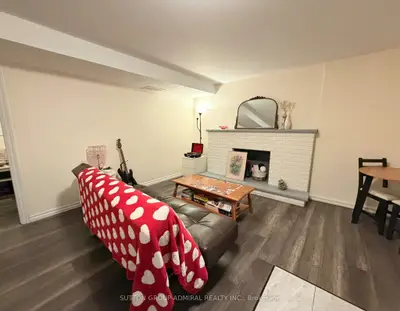 93 North Ridge Road, Vaughan, On L4l 2g9
