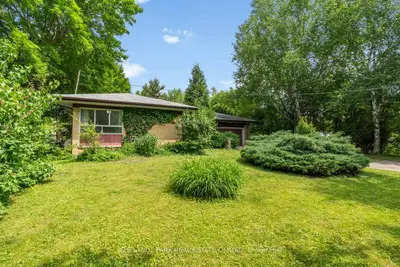 2 Gallacher Avenue, Richmond Hill, On L4e 2w9