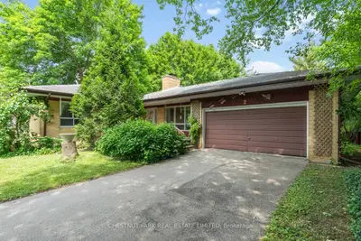 2 Gallacher Avenue, Richmond Hill, On L4e 2w9