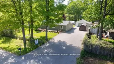 781 Edward Street, Innisfil, On L9s 2s2