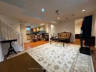 198 Stephen Street Basement, Richmond Hill, On L4c 5p1
