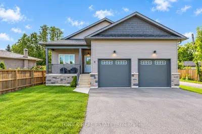 8 Georgina Street, Georgina, On L0e 1r0