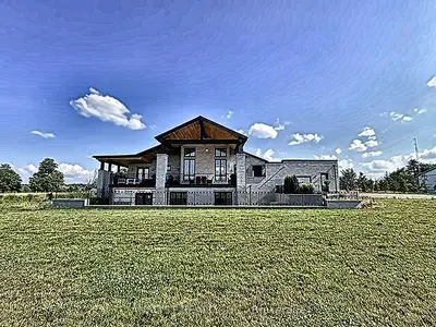 3890 Line 10, Bradford West Gwillimbury, On L3z 3l5
