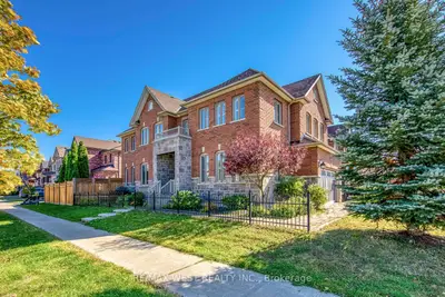213 Eight Avenue, New Tecumseth, On L9r 1z6