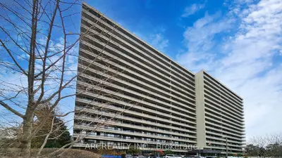 8111 Yonge Street 1403, Markham, On L3t 4v9