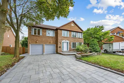 52 Fenwick Crescent, Markham, On L3r 4h7