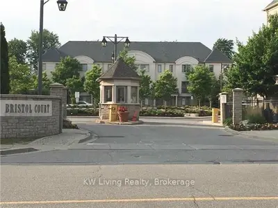 9133 Bayview Avenue Th76, Richmond Hill, On L4b 4v6