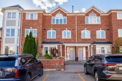 18 Clark Avenue W 176, Vaughan, On L4j 8h1